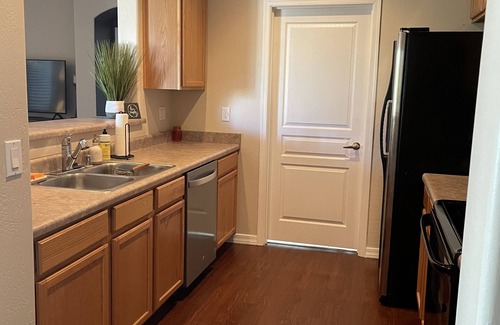 Provinces Master Community Maison | Townhome away from home! Near downtown Chandler/Gilbert. Heated pool and jacuzzi