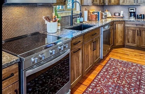 Inlet Maison | Townhome O1 - Luxury Waterfront Home on 4th Lake