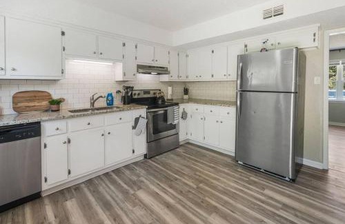 Grand Bay Appartement | Townhomes Near the Bay - #8
