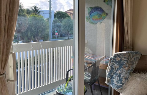 Deerfield Beach Maison | Townhouse 2 bd / 2 1/2 bath À distance de marche de tout