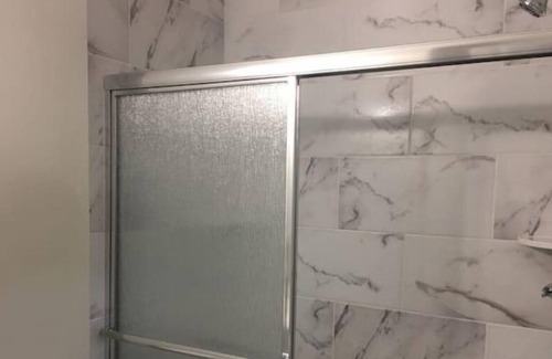 Greenbelt Maison | Townhouse, 2 bdrm, 2.5 bthrm, 2 qn bds/2 levls