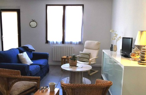 Lauzerte Maison | Townhouse in the medieval city
