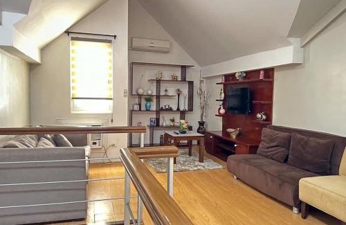 Pallocan Appartement | Townhouse Mellow Yellow D#220 3storey 120sqm