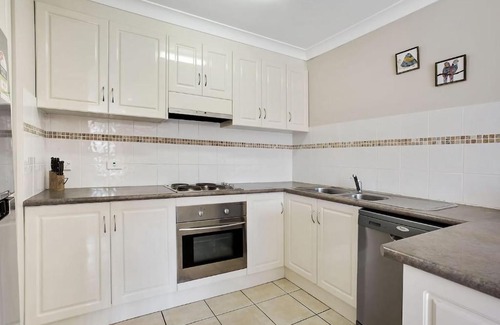 Nelson Bay Maison | Townhouse on Tomaree Central to cbd