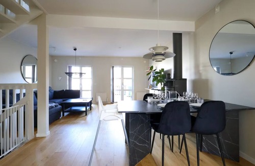 Orgryte-Harlanda Appartement | Townhouse with Sauna | 4 Floors | Near Liseberg