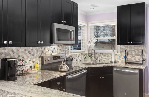Northeast Raleigh Maison | Townhouse that is minutes from Downtown Raleigh