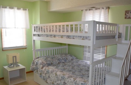 Sea Isle City Maison | 4 chambres, 2 maison de ville avec salle de bain complète pour 12 personnes