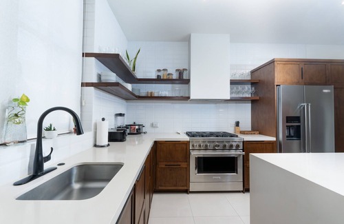 Las Catalinas Maison | Townhouse with Pool 2 Minute Walk to the Beach