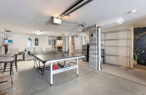 Avalon Maison | Townhouse with Water View