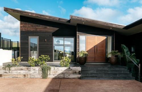 Oneroa Maison | Tradewinds Waiheke