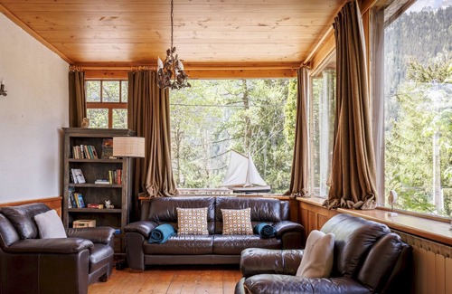 Le Lavancher Maison | Traditional Mountain Lodge Chamonix Valley