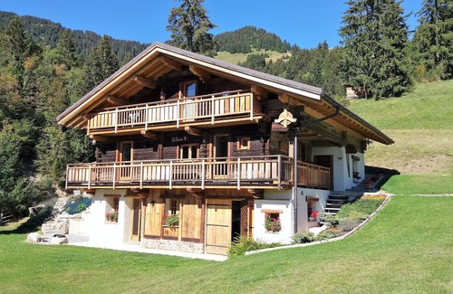 Hauteluce Chalet De Ski | Chalet traditionnel grand confort 4 étoiles avec SPA et départ skis aux pieds