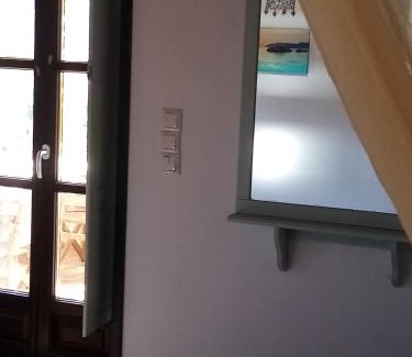 Neo Itilo Appartement | Traditional Apartments Plagiaki