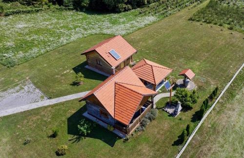 Breznik Plesivicki Maison | Traditional Croatian Cabins