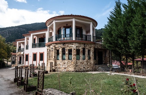 Zarouhla Hôtel | Hôtel traditionnel Stis Elenas