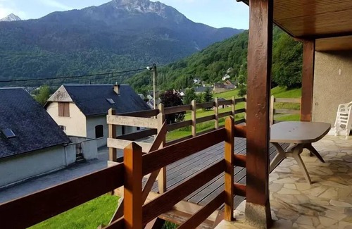 Vignec Villa | Traditional House Residence - House located in the village of VIGNEC