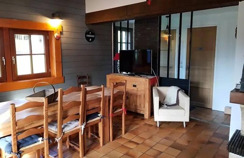 Vignec Villa | Traditional House Residence - House located in the village of VIGNEC