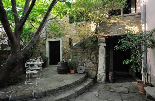 Gazon Maison | Traditional Istrian Stone House