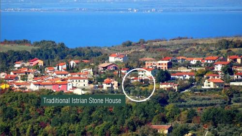 Gazon Maison | Traditional Istrian Stone House