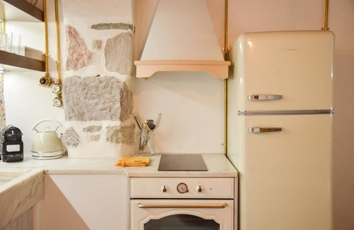 Tripiti Maison | Traditional sirma in klima