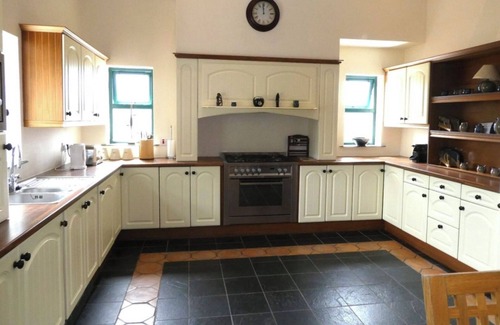 Waterville Cottage | Traditional Hillside Cottage near Waterville golf and beaches.