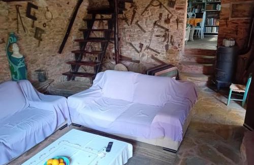 Kali Vrysi Maison | Traditional stone house in pelion
