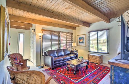 Northeast Santa Fe Appartement | Traditional-Style Adobe Casita - Walk to Dtwn