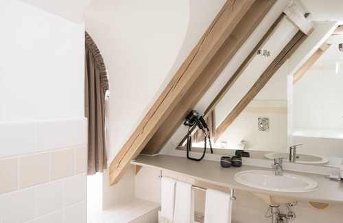Kirchwerder Hôtel | Traditionshaus by Zollenspieker Fährhaus