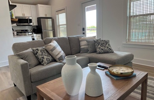 Burton Autre | Tranquil 2 BR Stay on stunning farm near Round Top