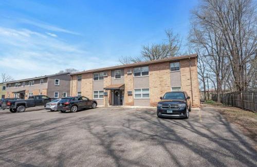 Spring Lake Park Appartement | Tranquil 2BR Apt Mpls - 8075 Apt 2