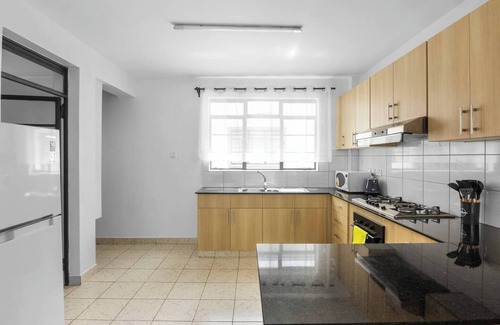 Ruiru Appartement | Tranquil 3BR Apt with Pool & Gym in Tatu City