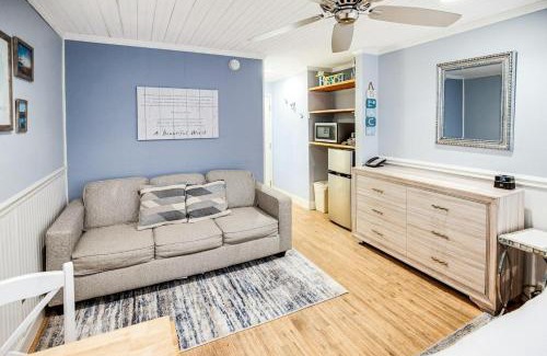 Litchfield by the Sea Appartement | Tranquil 3rd Flr Resort View King Room