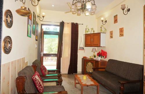 Vaishali Nagar Appartement | Tranquil Abode