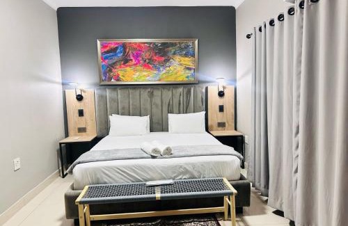 Alkmaar Maison | Tranquil Acres