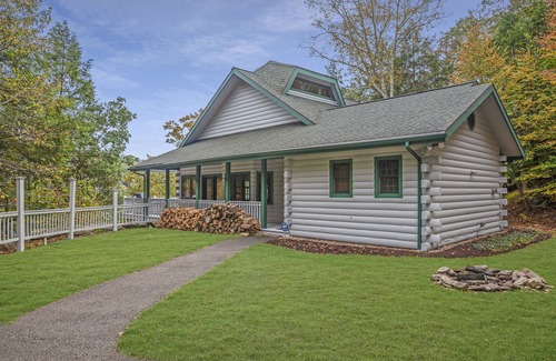 Lairdsville Cabine | Tranquil, Boho Cabin Retreat overlooking Lake