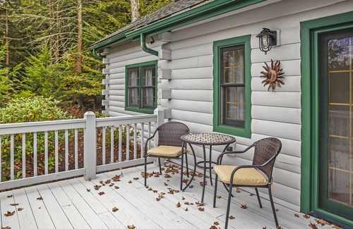 Lairdsville Cabine | Tranquil, Boho Cabin Retreat overlooking Lake