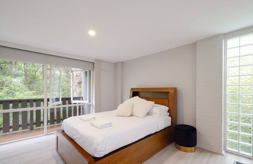Sydney Maison | Tranquil Bush Retreat with Pool