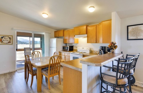 Hartsel Cabine | Tranquil Cabin Getaway w/ Panoramic Mtn View!