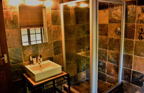 Gravelotte Cabine | Tranquil Chalets in Game Reserve (70km from Kruger National Park)