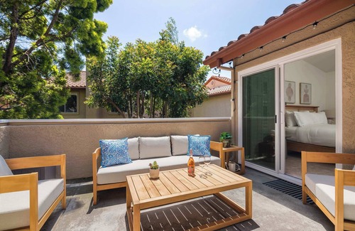 Carmel Valley Copropriété | Tranquil Coastal Escape with Pool & Spa