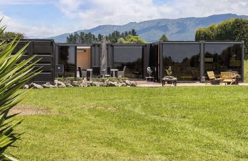 Aongatete Maison | Tranquil Country Getaway