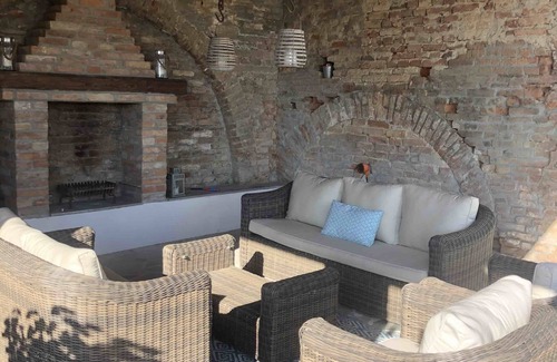 Nizza Monferrato Maison | Tranquil Country Home with large grounds and private pool