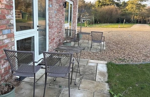 Bozeat Maison | Tranquil Country Retreat with 3 Private Ensuite Rooms