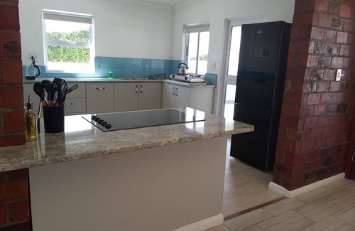 Grotto Bay Maison | Tranquil, family friendly West Coast vacation home in a private nature reserve