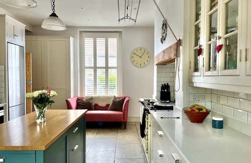 Frome Maison | Tranquil Family Home - Frome