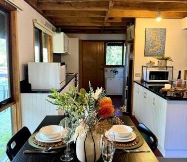 Icy Creek Chalet De Ski | Tranquil getaway amidst nature in Icy Creek