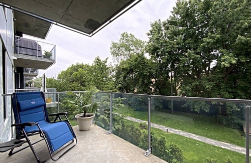 Tetreaultville Copropriété | Tranquil Haven: Fully-Furnished 3½ Condo with All-Inclusive Comforts