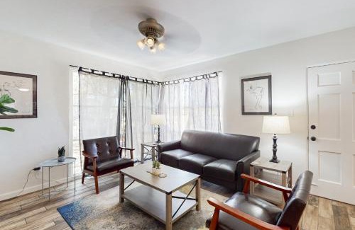 North Mountain Maison | Tranquil Haven Retreat