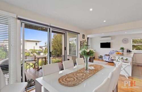 Rhyll Maison | Tranquil Holiday Retreat Rhyll