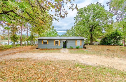 Gilmer Cottage | Tranquil Lakefront Cottage, Fishing, Firepit, Boat